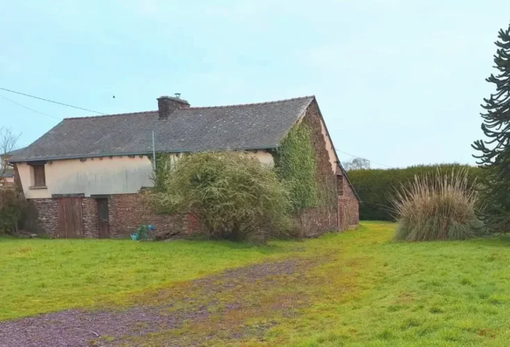 To Discover: Country House to Modernise in Central Brittany Near Broceliande Forest