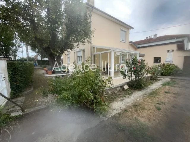 Oloron Ste Marie Villa in a Quiet Neighborhood Close to all Amenities