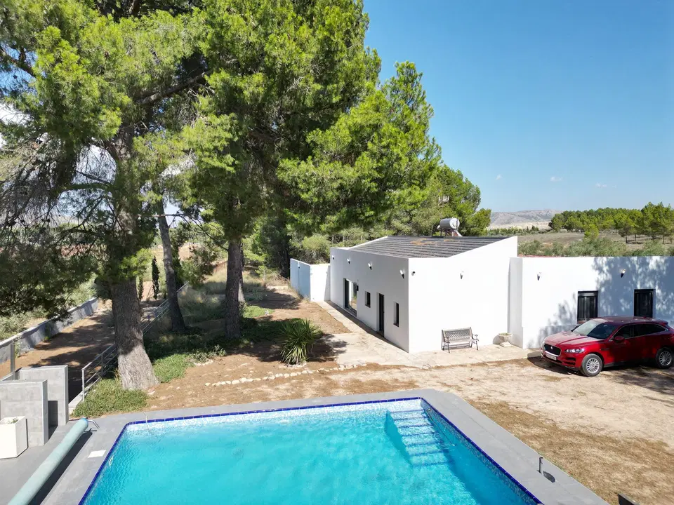 Villa in Villena, Alicante province