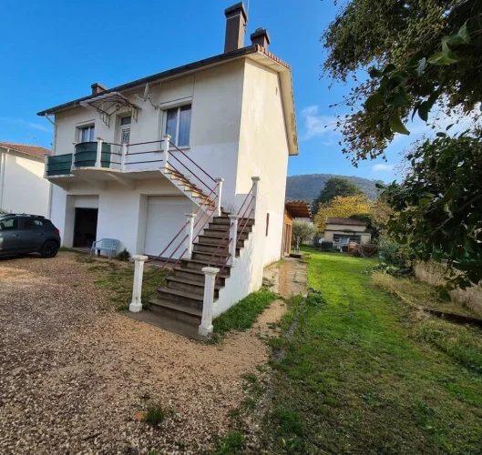 House 2 Apartments 52 m² and 68 m²