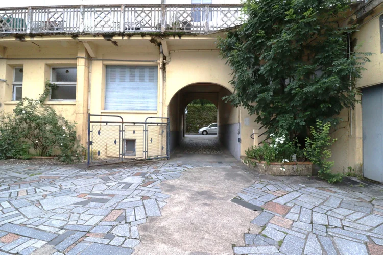 Correze. Tulle. Ground Floor Apartment of 2 Bedrooms with Parking. photo 3