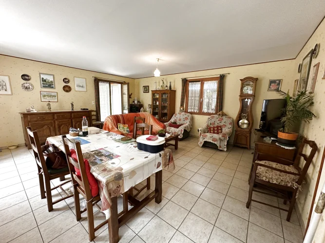 Exclusive - Traditional Building House with Tro photo 2