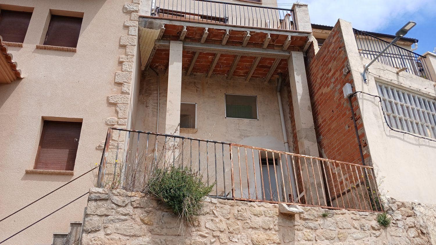 Townhouse for sale in Torre del Compte, Teruel photo 5