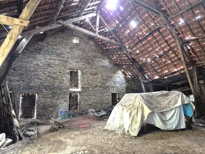 Correze. Near Uzerche. Stone Barn with Garden of 1 395m² Plus Woodland Very Close of 10 340m². photo 3