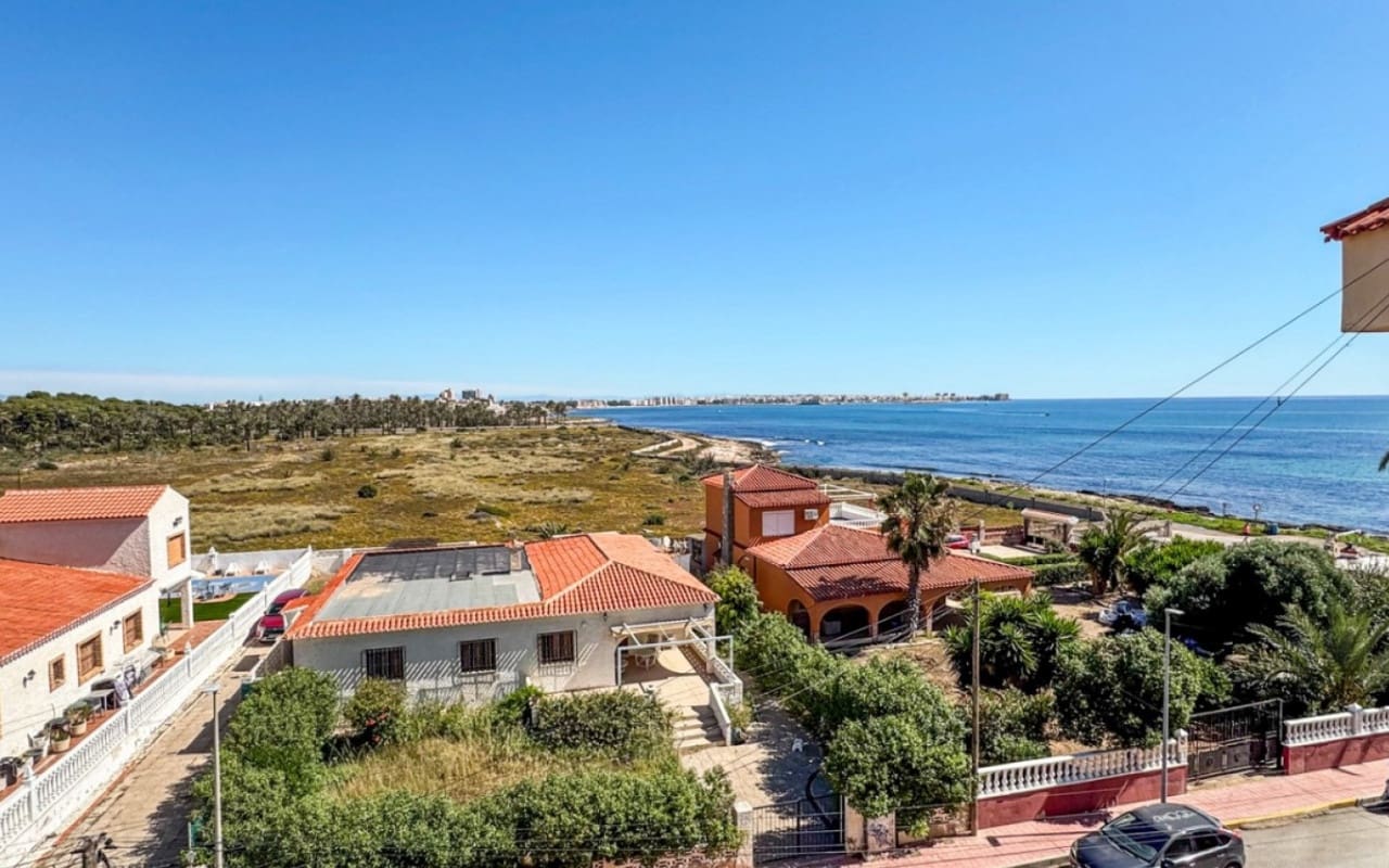 Apartment for sale in Punta Prima, Orihuela, Alicante photo 5
