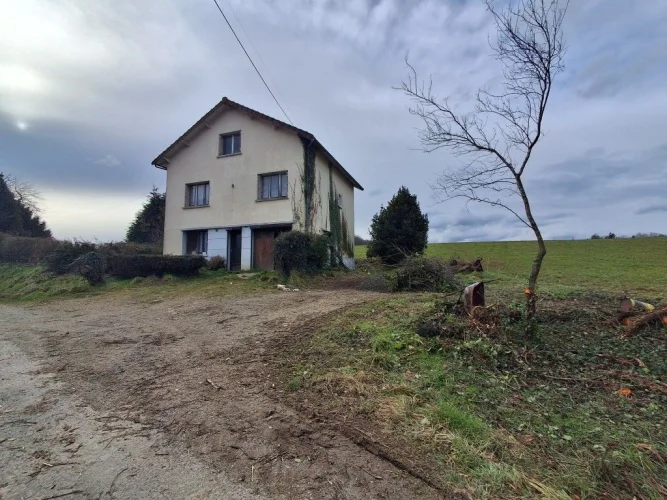3 Bed House for Sale in Châteauneuf-la-Forêt