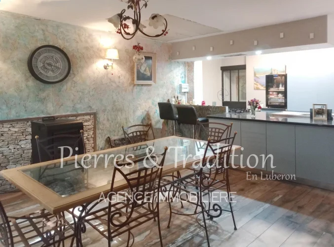 Céreste En Luberon, Nice Village House of 227 m² photo 2