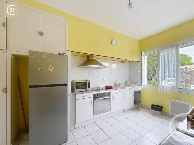Beziers Neighborhood Lycée Mermoz / Albertini. House Composed of 2 Apartments with Garden and Garage. photo 3