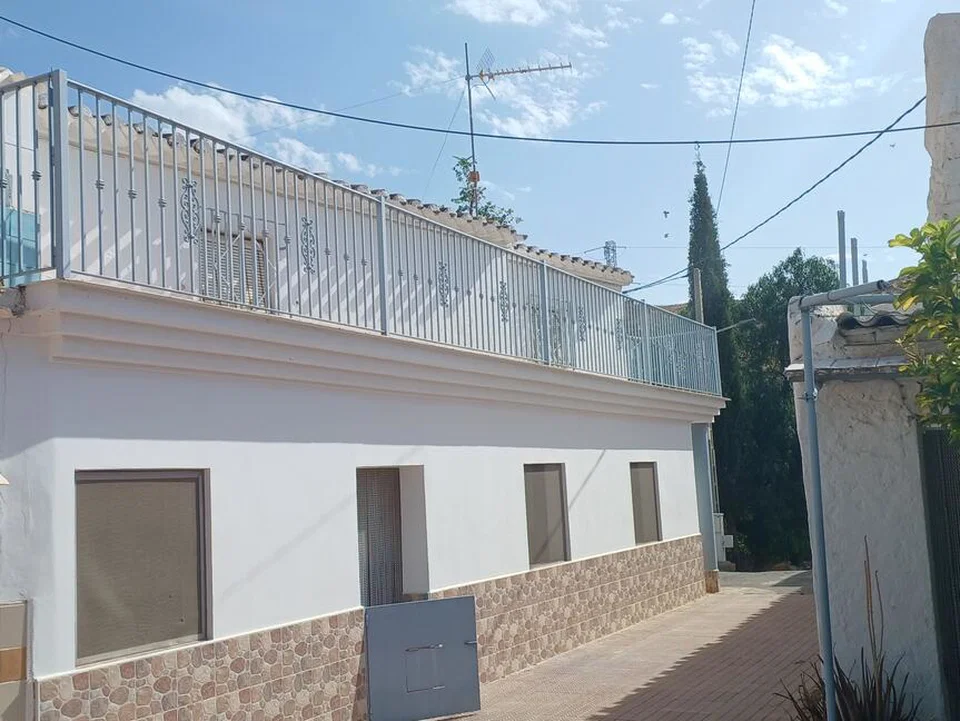 Town house in Fuente Amarga, Almeria province