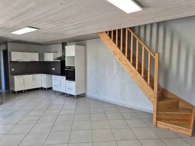 Stone House Renovated to 109 m², 3 Bedrooms, Large Outbuildings and Garden photo 4