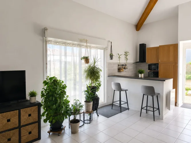 T3 Apartment with Garden in a Quiet Residence
