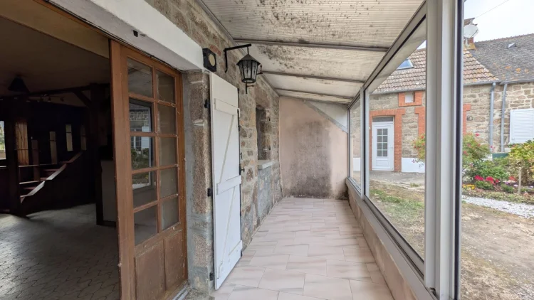 2 Bed House for Sale in Vicq-Sur-Mer photo 2