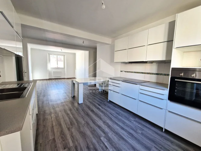 Apartment in Sisteron photo 2