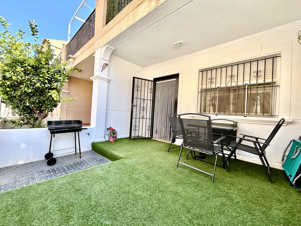 Town house in La Zenia, Alicante province photo 4