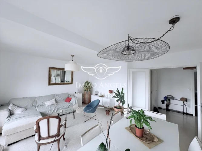 T4 of 84m² in Perfect Condition - 3 Bedrooms - Terrace - Private Parking photo 2