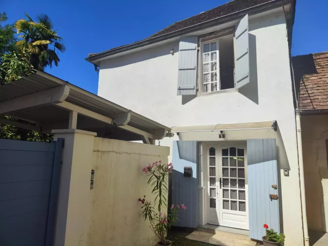 House with Terrace in Pretty Thermal Spa Town