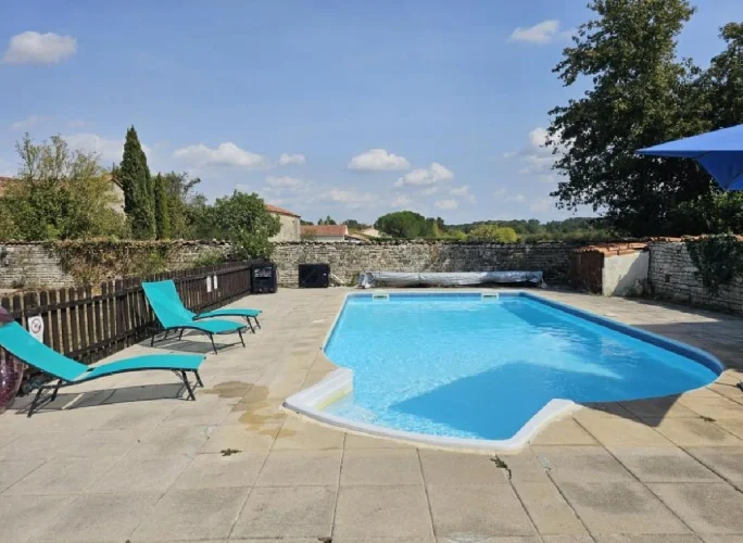 3 Bed House for Sale in Aigre photo 2