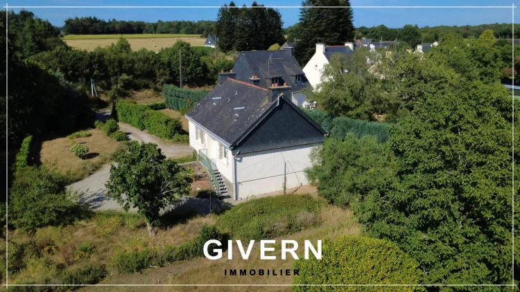 Cleguer - 4-Room Property of 74 m² on a 2300 m² Plot photo 2
