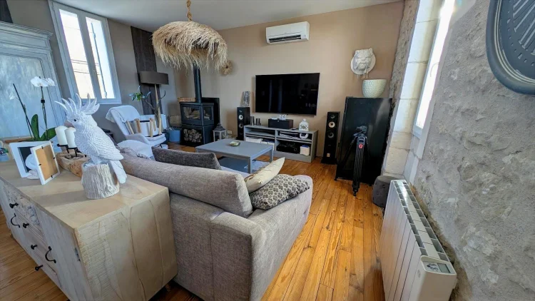 Exclusive Stone House photo 3
