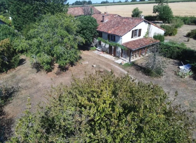 3 Bed House for Sale in Champagne-Mouton photo 2
