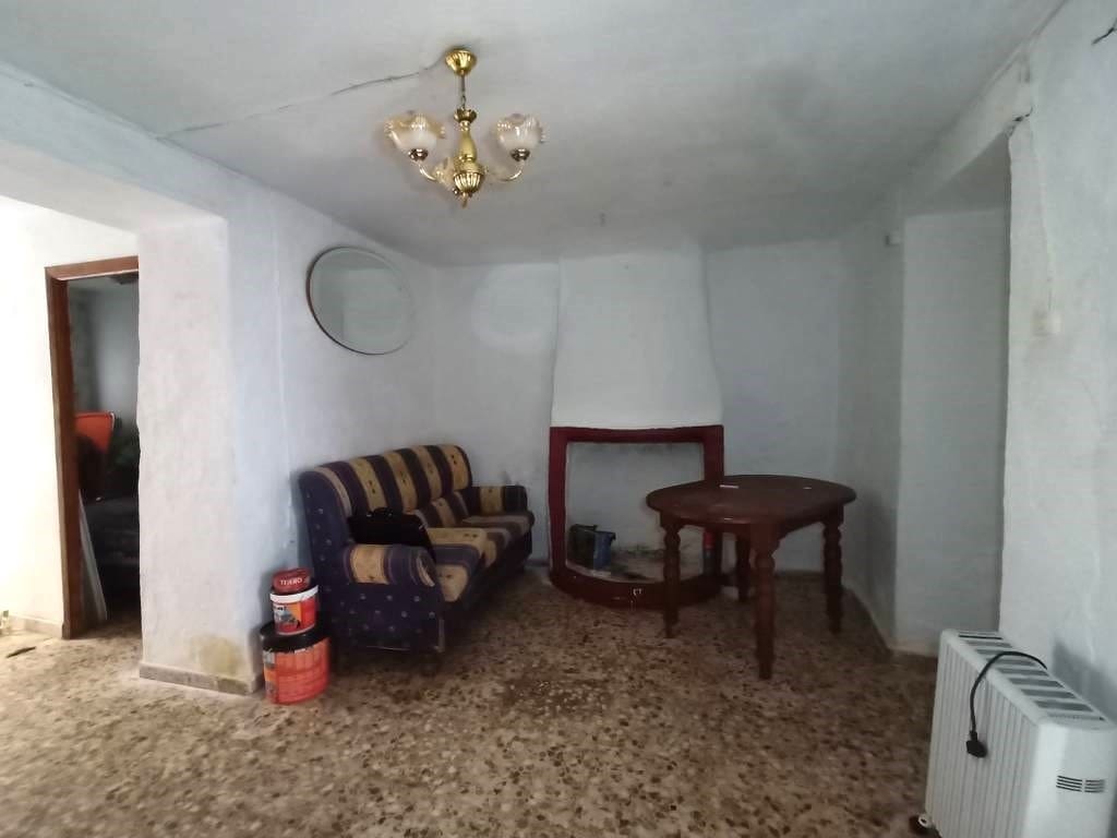 Townhouse for sale in Luque, Córdoba photo 3