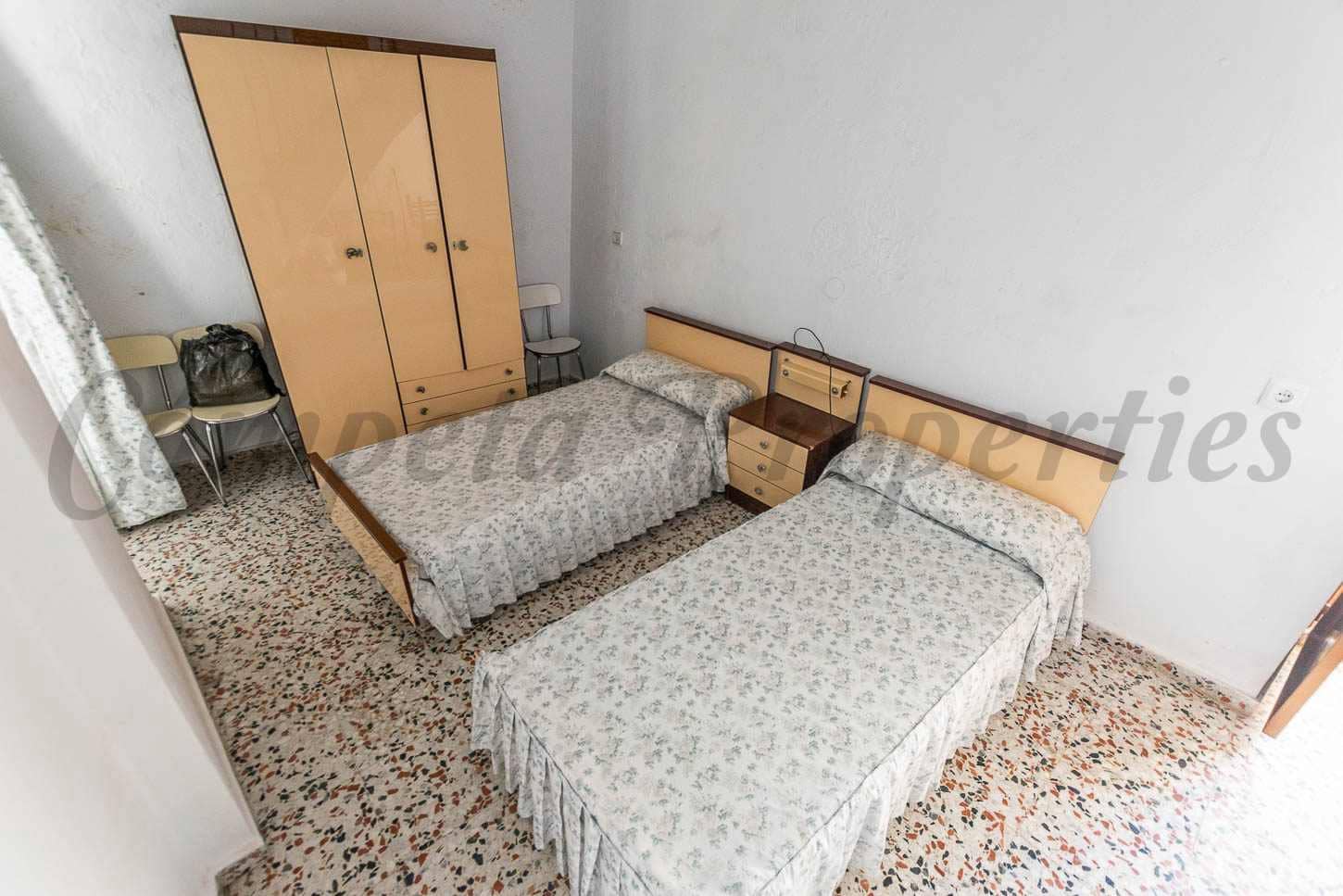 Townhouse for sale in Salares, Málaga photo 4