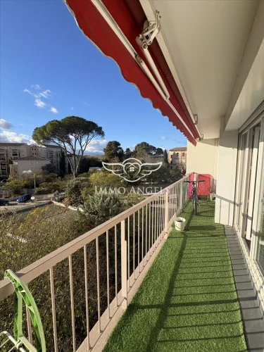 T4 Apartment of 70 m² with Balconies