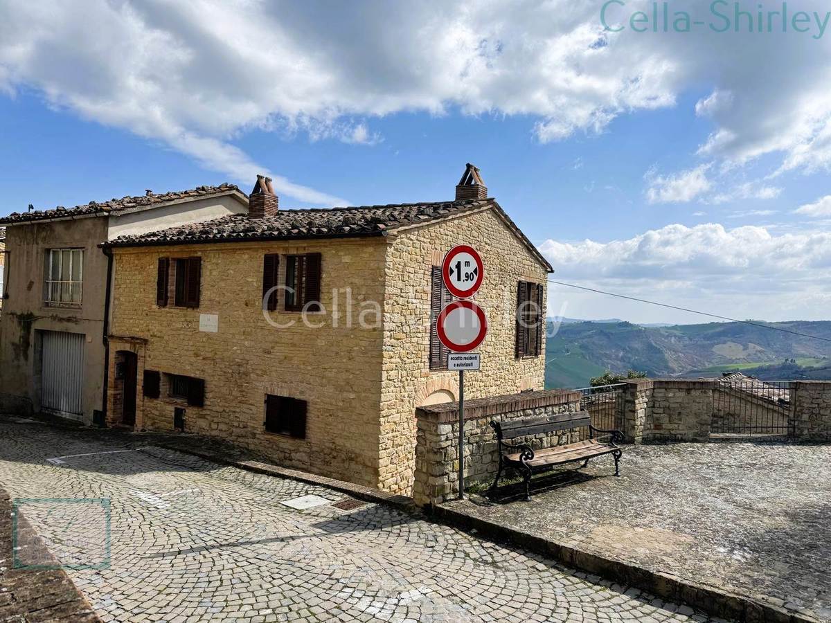 2 bedrooms semi-detached house, 127 m² Monte San Martino, Macerata (province) photo 2