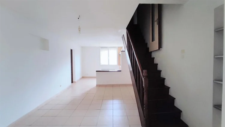 3-Bedroom House of 115 m² in Les Trois-Moutiers photo 3