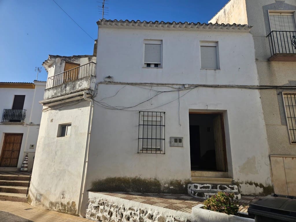 Townhouse for sale in Fuente-Tójar, Córdoba