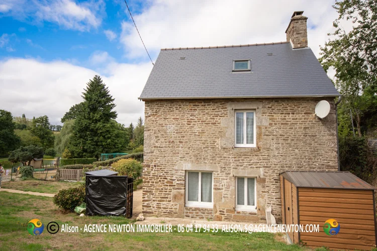 Mayenne, Gorron, la Dorée, Pretty 3 Bed, Detached, Stone Cottage on the Edge of a Village with Garden photo 2