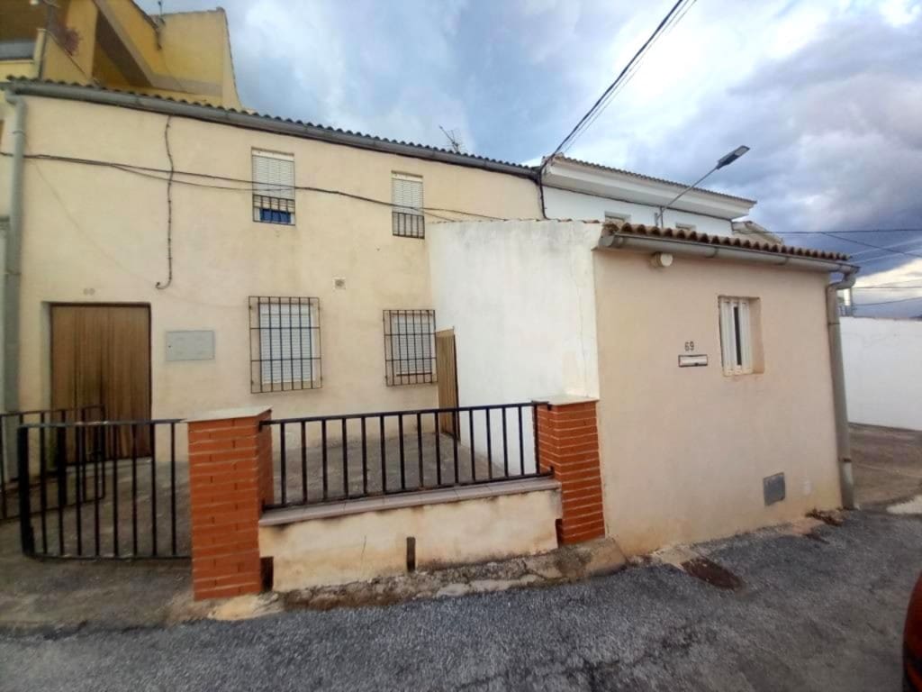 Townhouse for sale in Ermita Nueva, Alcalá la Real, Jaén