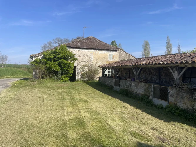 House in the Countryside Set in a Fabulous Position photo 2