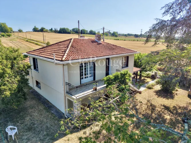 Close to Duras – Charming Country House with Swimming Pool