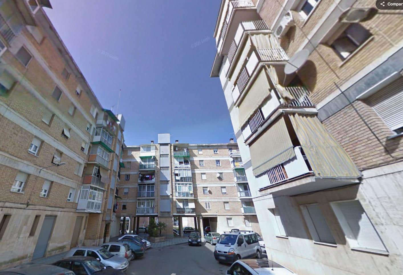 Flat for sale in Balaguer, Lleida photo 2