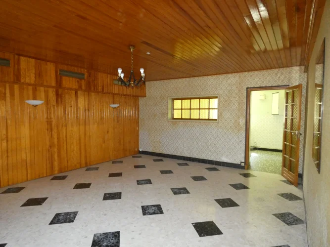 Two Terraced Houses with Large Attached Garden, Three Garages and Outbuildings photo 3