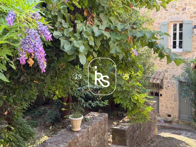 In the Heart of a Historic Village, a Stone Village House with 73 m² of Living Space and a Balcony photo 2