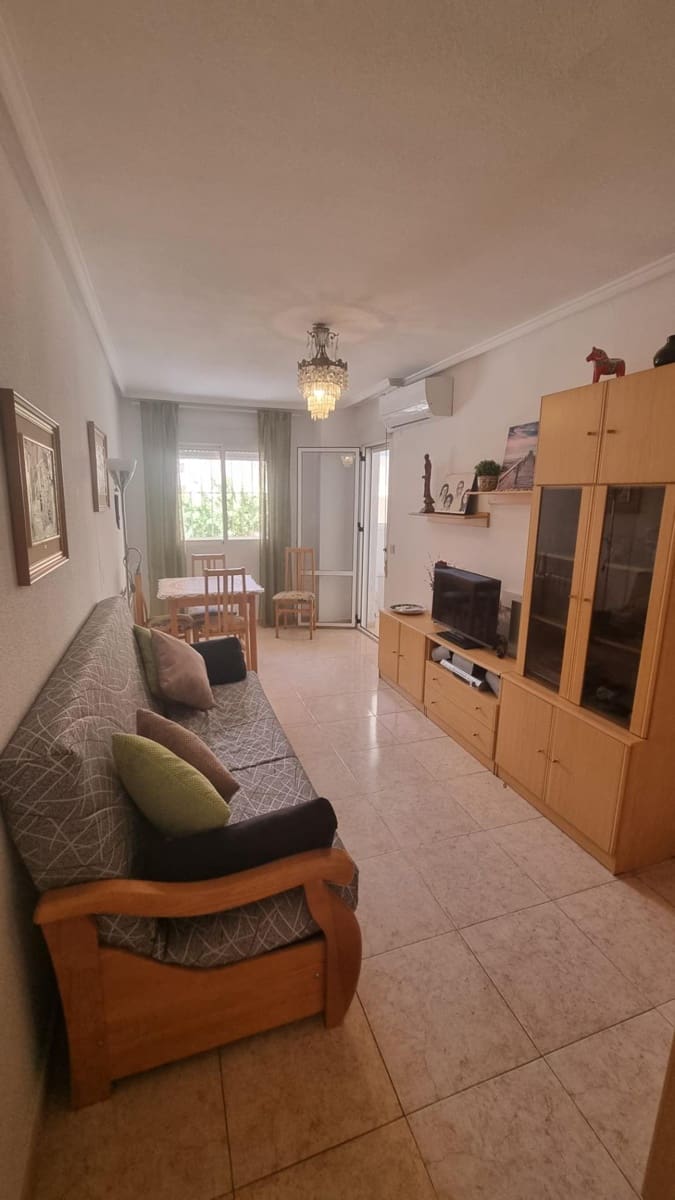 Apartment for sale in Centro, Torrevieja, Alicante photo 5