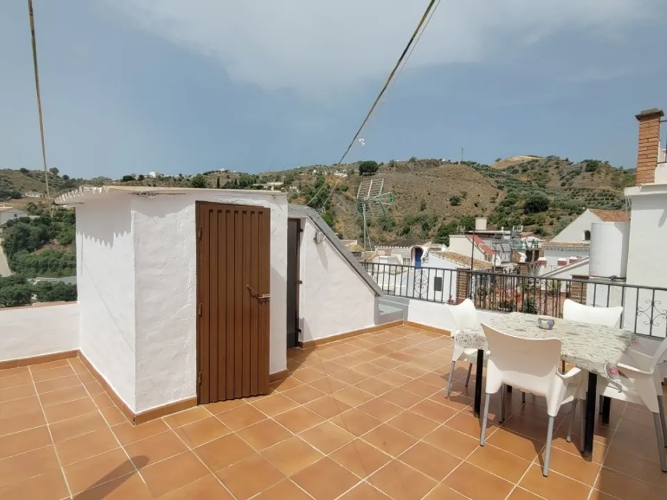 Taurus Real Estate photo 2