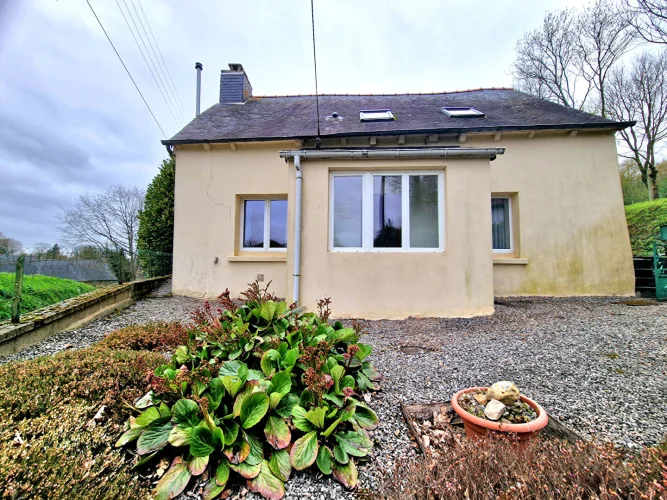 Cotes D'armor Countryside House of 2/ 3 Beds with Views and Small Garden with Garage and Shed