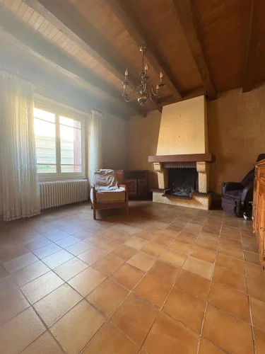 Townhouse with Outbuildings and 1000 m² of Land photo 5