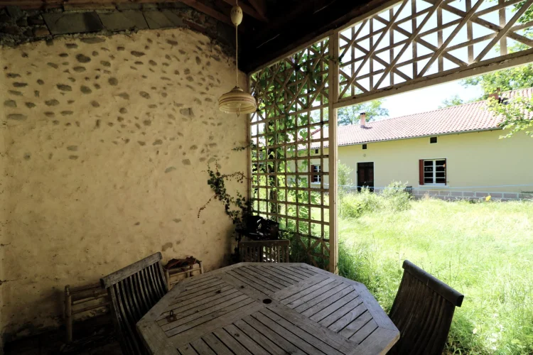 Authentic Country House, Outbuildings, on 5632 m² of Land photo 5