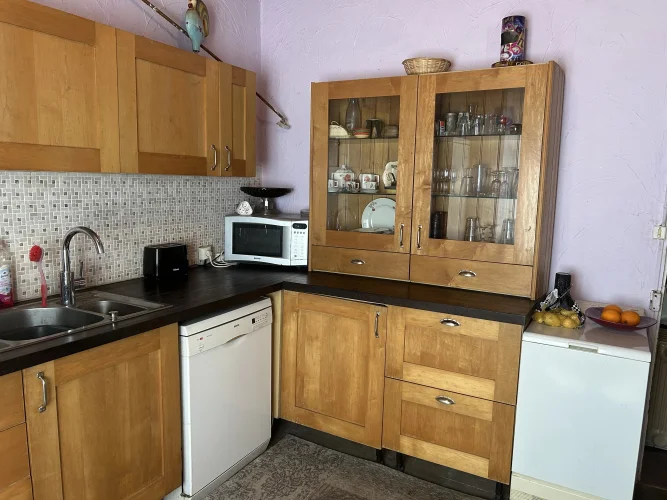 Charming 3 Bedroom Detached Cottage with Barn Attached photo 3