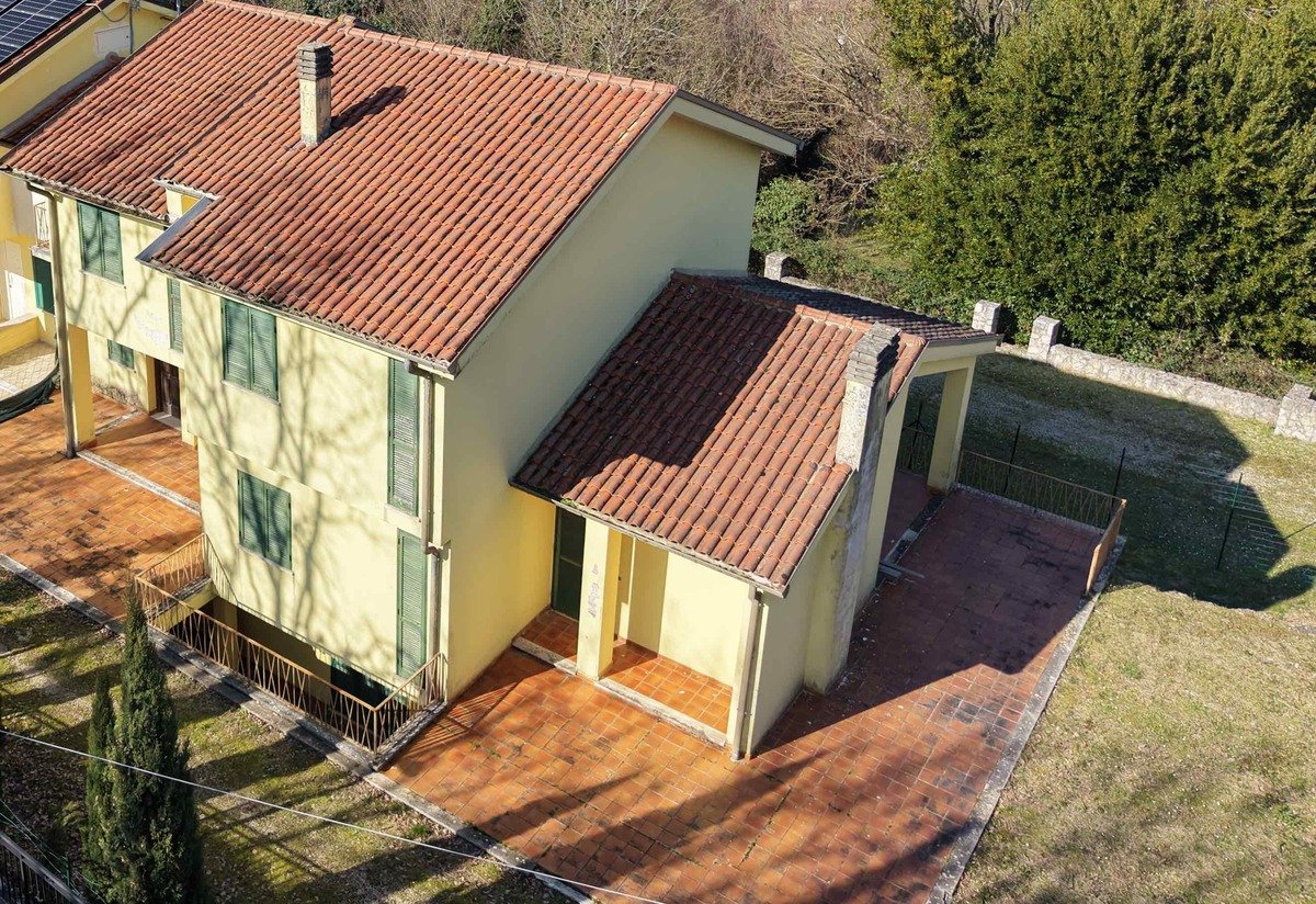 3 bedrooms detached house, 350 m² Atina, Frosinone (province)