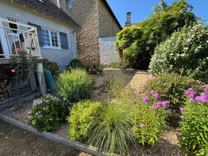 4 Bedroomed Town Housewith Garden for Sale Dordogne photo 2