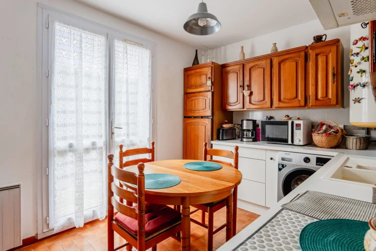 3-Room Apartment (T3) with Two Terraces and Parking photo 3