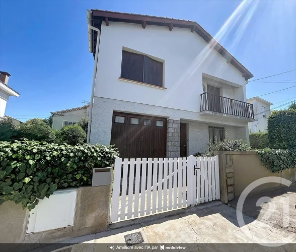 Beziers - Les Arènes / Pech De la Pomme – Detached 6-Room House, 4-Sided, Garage, Garden