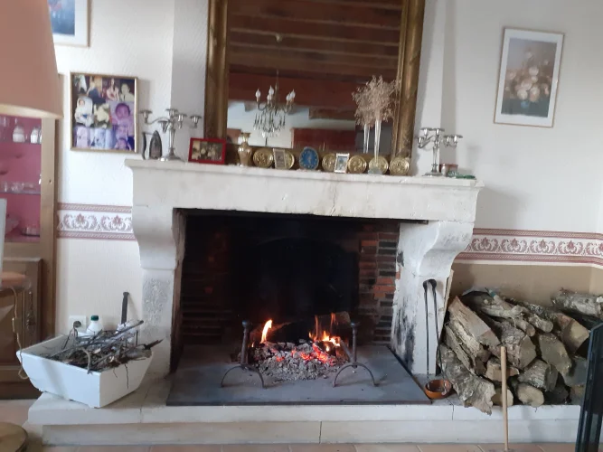 Very Spacious Family Home! photo 5