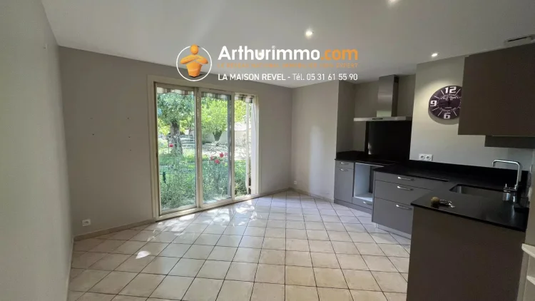 Bright T3 Apartment with Garden in Revel