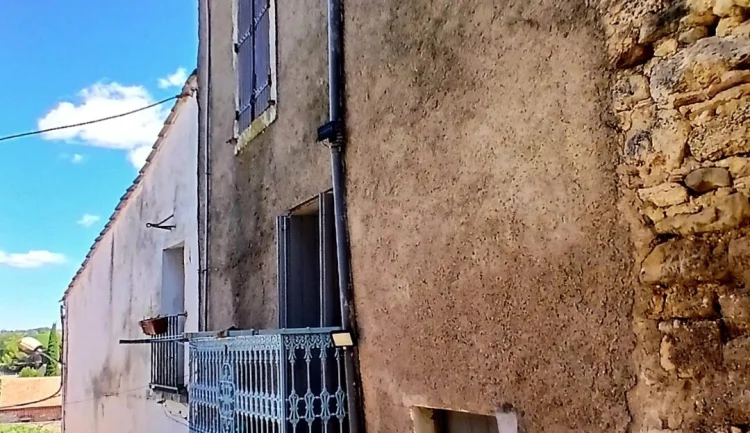 Charming Fully Renovated Village House with 2 Bedrooms and Delightful Private Patio.
